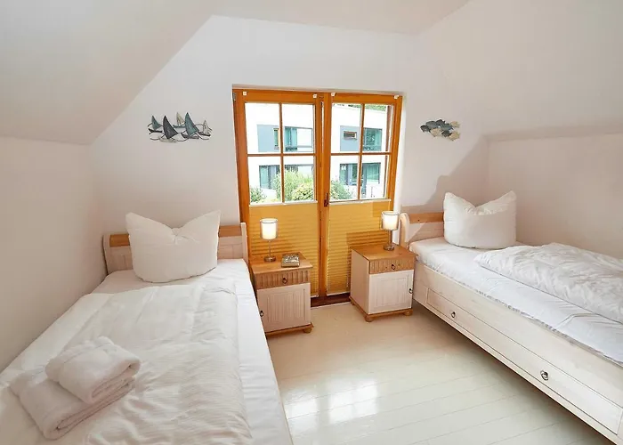 Strandschloesschen - Haushaelfte 2 *